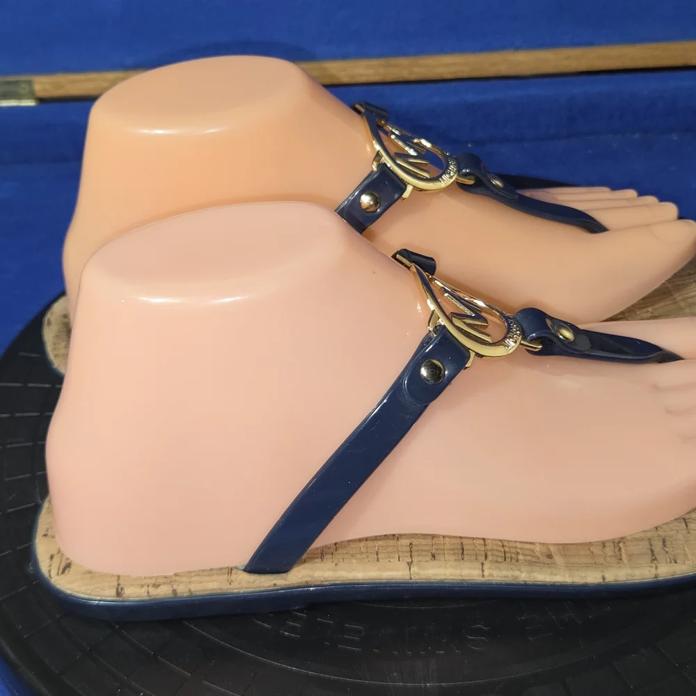Michael Kors blue w/Gold MK Charm Logo Thong Jelly Sandals, Sz. 8M-US, 38-39-EU - Picture 3 of 8